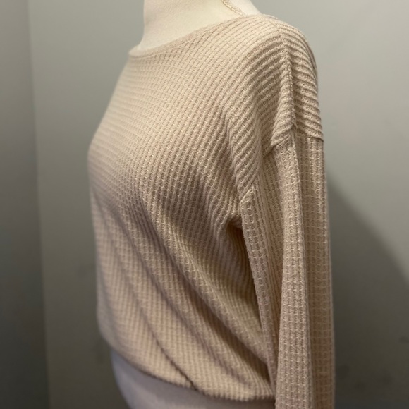 Sweater - Picture 2 of 3